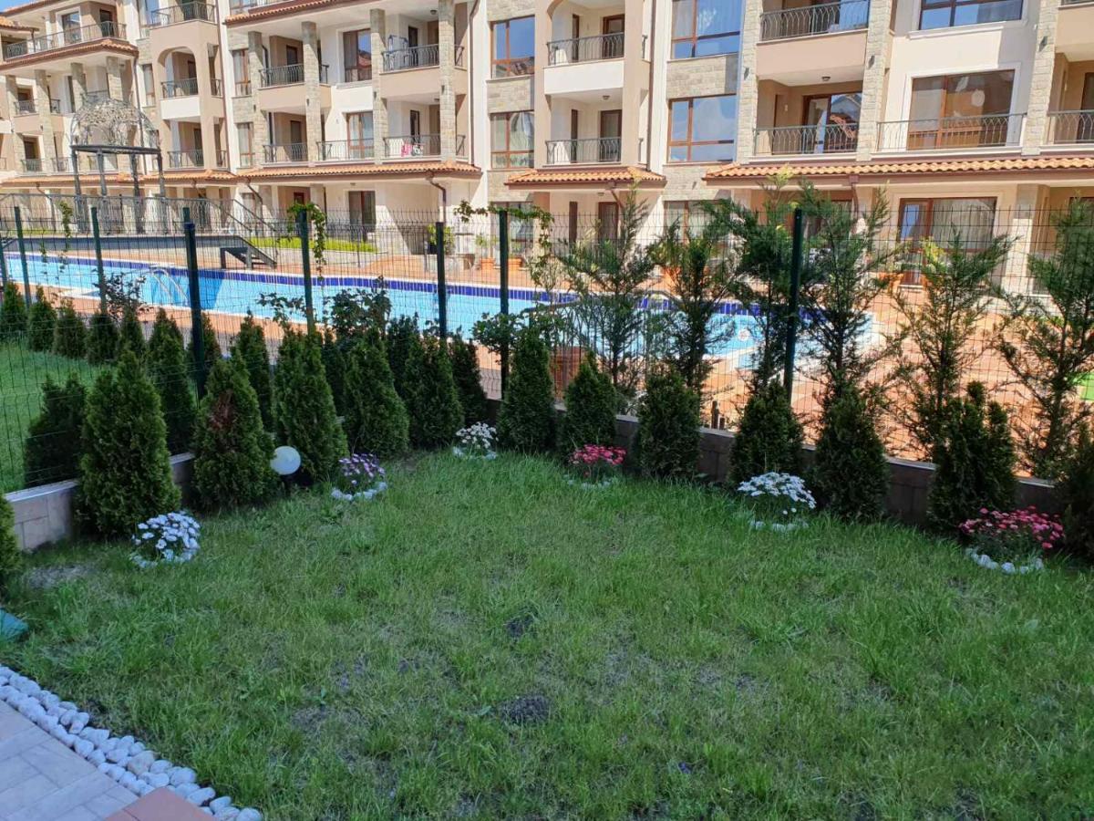 Sarafovo Sea Star Apartman Burgasz Kültér fotó