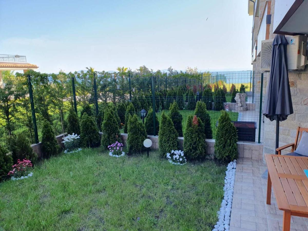 Sarafovo Sea Star Apartman Burgasz Kültér fotó